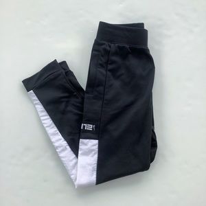 NWT Nike Elite Black & White Athletic Joggers